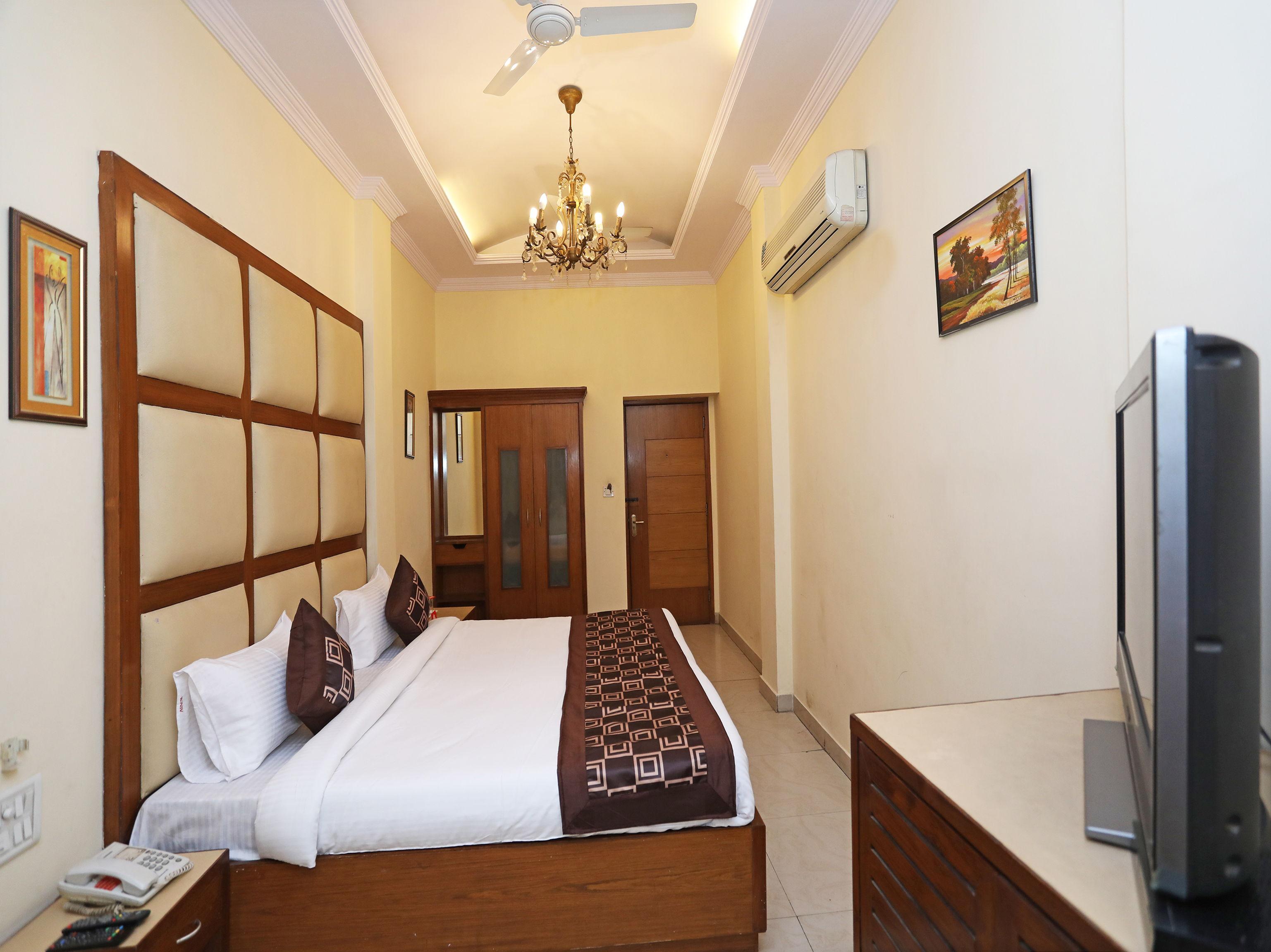 Capital O 10750 Hotel Vivek Nowe Delhi Zewnętrze zdjęcie
