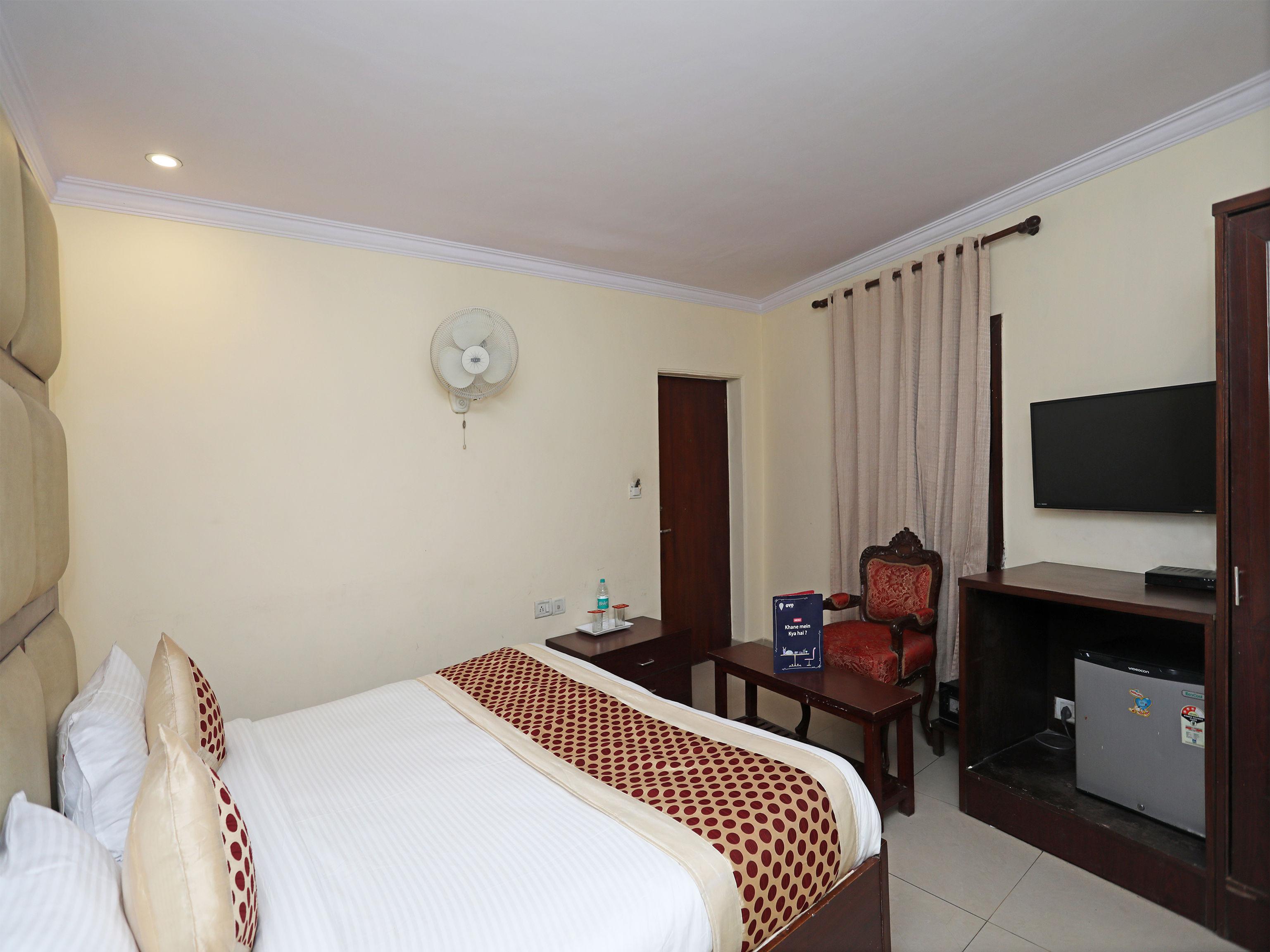 Capital O 10750 Hotel Vivek Nowe Delhi Zewnętrze zdjęcie