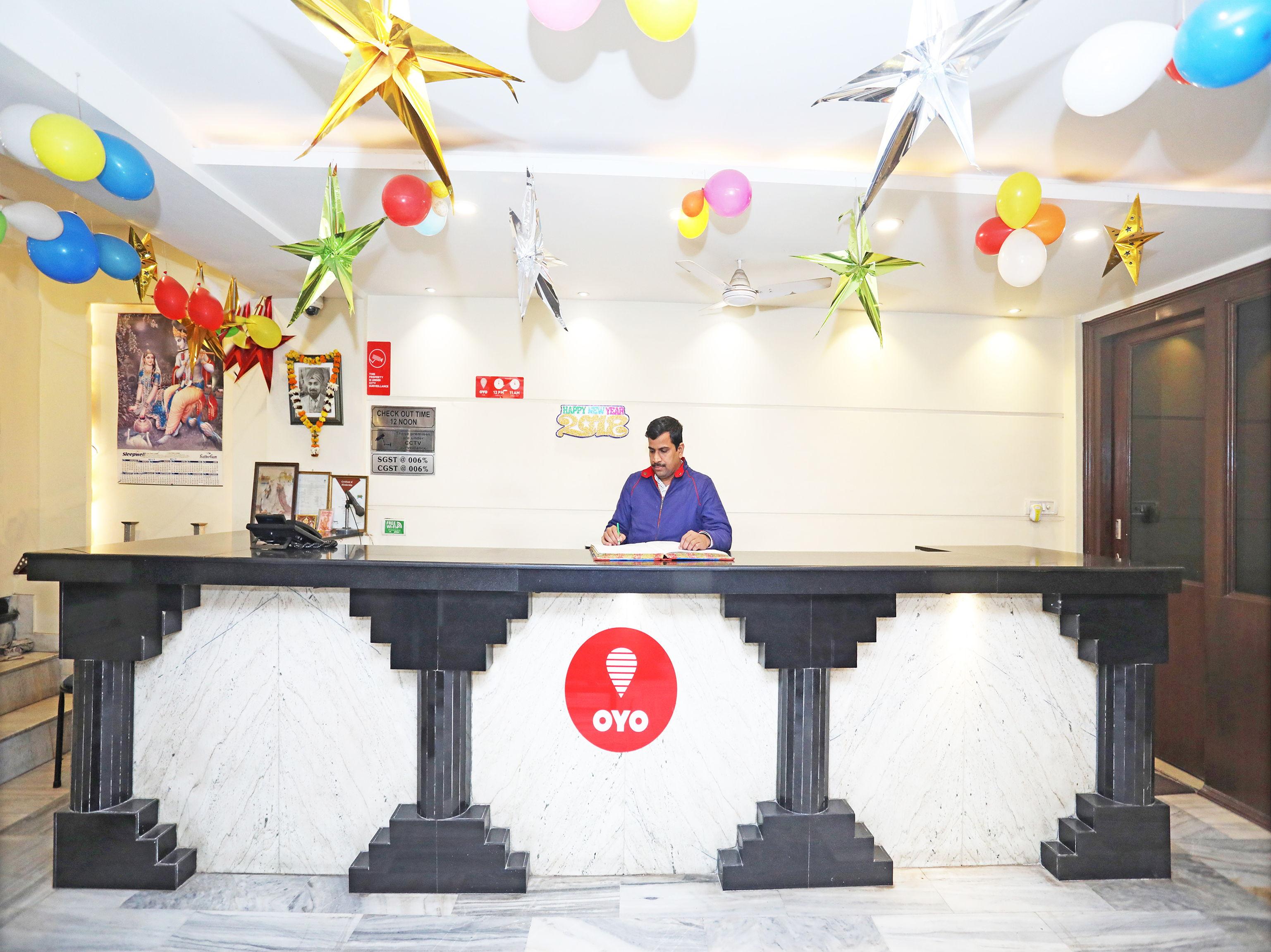 Capital O 10750 Hotel Vivek Nowe Delhi Zewnętrze zdjęcie
